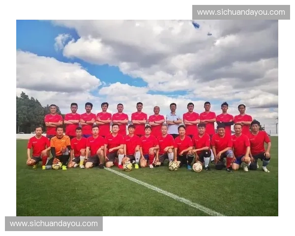 足球队名称背后的历史故事与文化传承解析 足球队名称背后的历史故事与文化传承解析