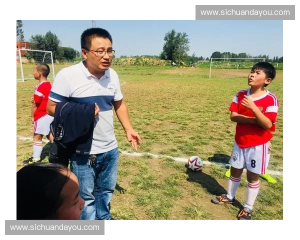 足球比赛中的队长风采：领袖魅力与战术决策的关键作用分析